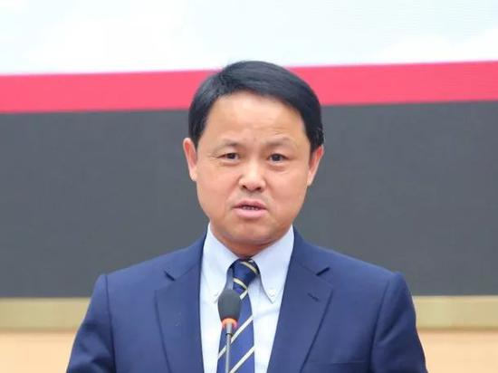 北京大学法学院教授 王锡锌