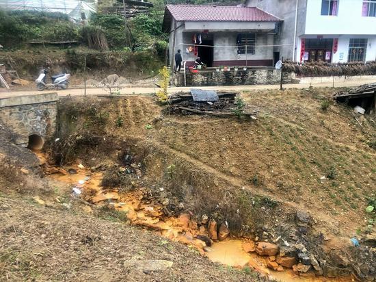 陕西秦巴山区硫铁矿区污染调查