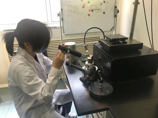 人类首张颠覆想象!我国学者拍到"药物击靶"