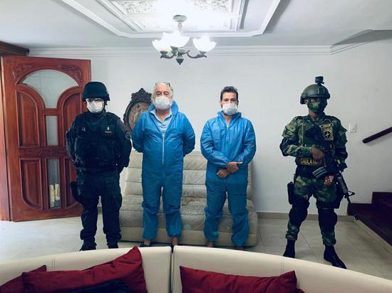 两美国男子售漂白剂治疗新冠 治死7人被外国政府逮捕