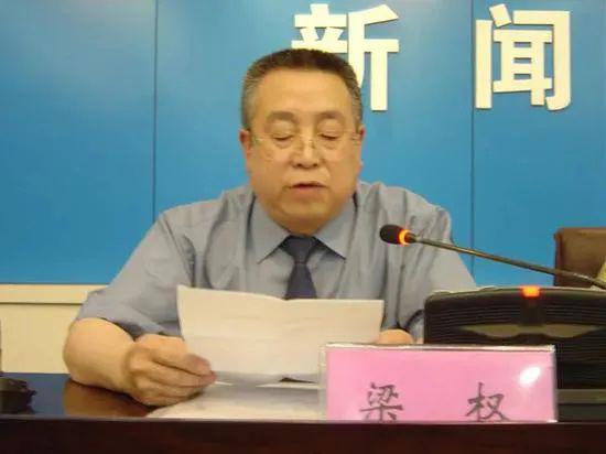 中央发话后 公安系统揪出了7个“老政法”