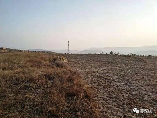 冬季的黃土高原植被稀少,頗顯蒼涼。 《等深線》記者 倪兆中 攝
