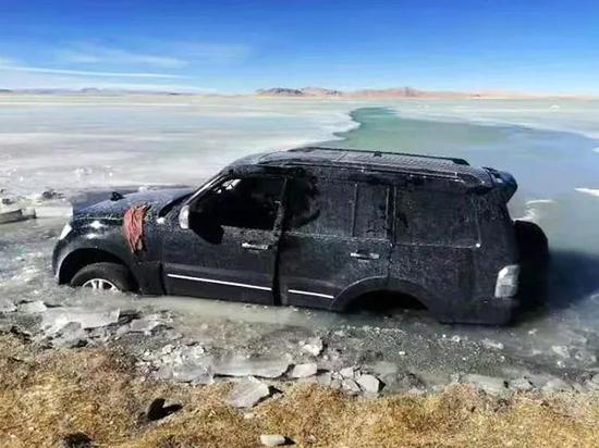 两游客擅闯西藏色林措自然保护区被困，获救后