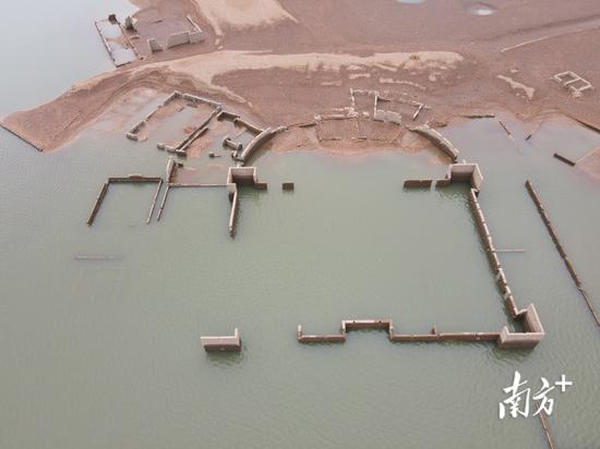 疑似古代豪宅的建筑结构