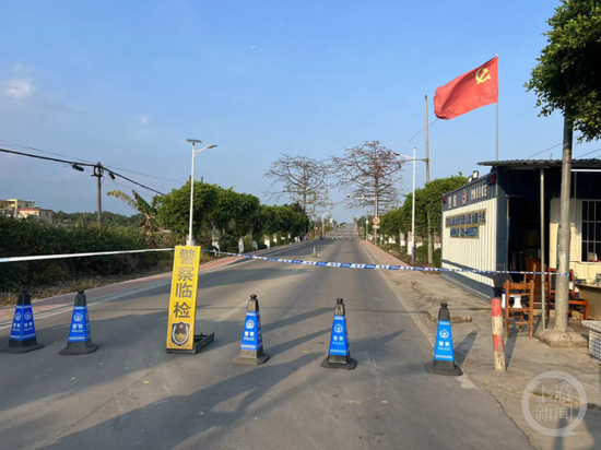 2月22日，廣州三民島島內上橋處已封閉，值勤人員表示，出島目前只能通過輪渡。攝影/上遊新聞記者 王凱 