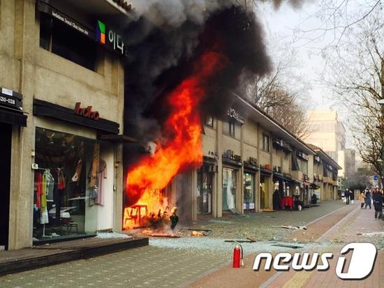 图为发生瓦斯爆炸的咖啡馆（韩国NEWS 1）