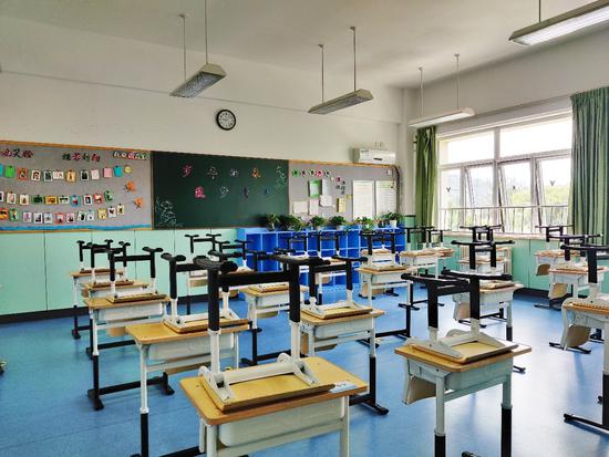 北京开学后校内实施单元式管理,每名学生的活动轨迹需有记录