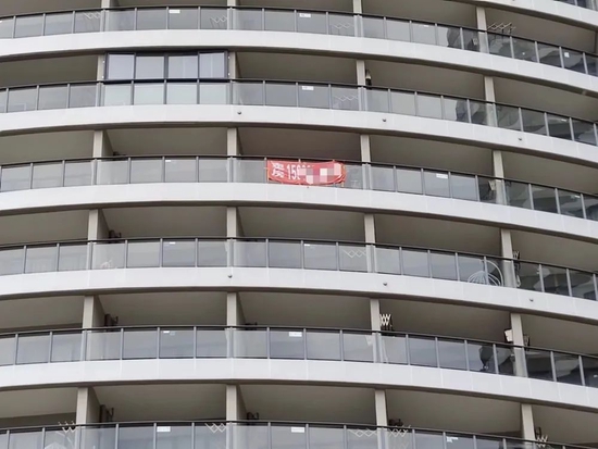 挂牌急售的房源 | 每经记者 陈荣浩 摄