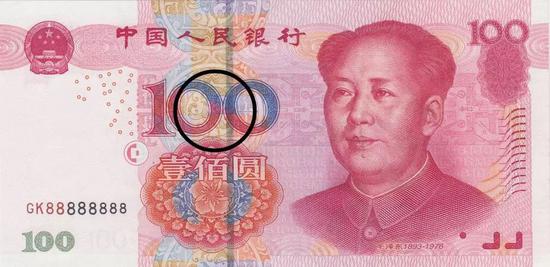紧接着,画面上转出一只活灵活现的蝴蝶,在绽放的茶花间翩翩起舞。