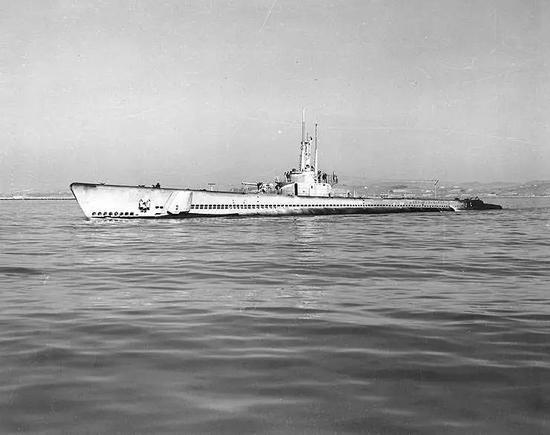 ▲二战时期的淡水鲤级潜艇