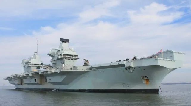 资料图：英国海军“伊丽莎白女王”号航母