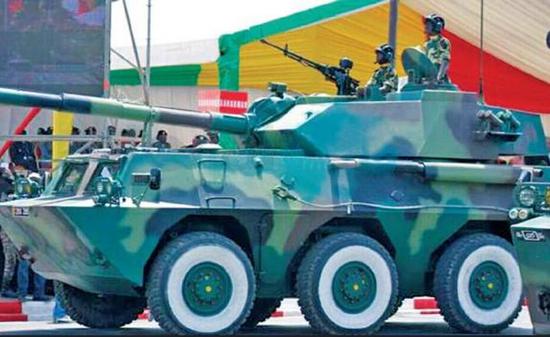 驰名海外!国产装甲车曾掩护遇恐袭外国民众撤离 驰名海外!国产装甲车曾掩护遇恐袭外国民众撤离