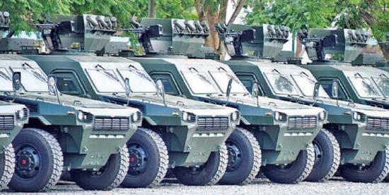 驰名海外!国产装甲车曾掩护遇恐袭外国民众撤离 驰名海外!国产装甲车曾掩护遇恐袭外国民众撤离