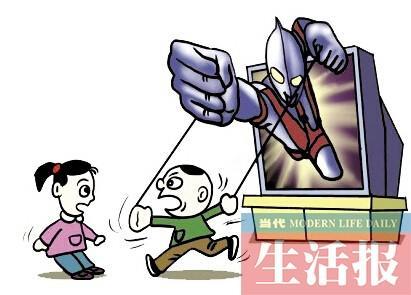 女儿被同学划伤家长不敢“问责”老师 谁来买单?