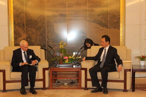 2016年6月13日,外交部副部长王超会见来华访问的国际移民组织总干事斯温。