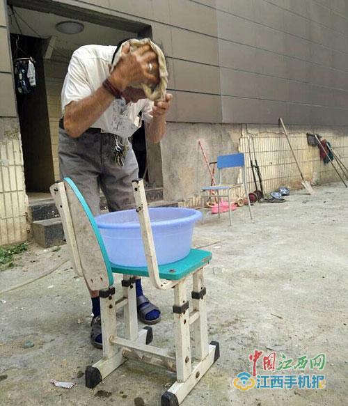 南昌实测:地表温度60℃ 牛排在太阳下熟了