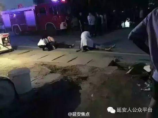 陕西省延长县一出租车坠河 造成5人死亡