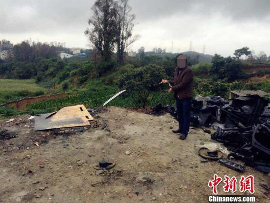 云南一工廠傾倒機(jī)油等18噸 土壤或幾十年難修復(fù)2