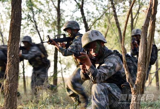 ���ã��ӡ��廪ѧ�ԡ�������Ӫ����