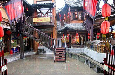 武侯祠博物馆原锦里大院被整改为锦里三国文化体验街区。图为英雄三国后院