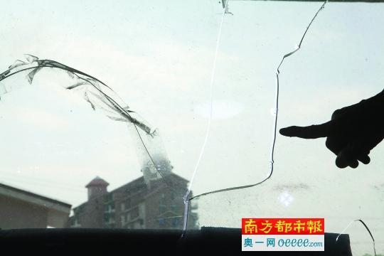 坂银通道近距离爆破施工致住宅墙裂山坡失稳？