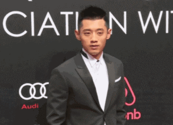 我还能说些什么 作为形象出众的超级网红,张继科除了在微博上玩的风