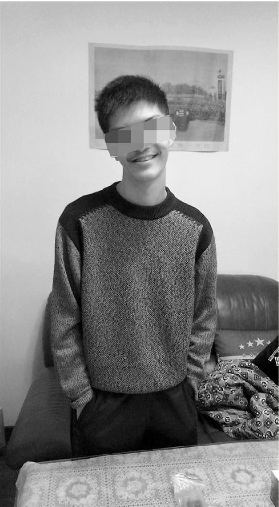 单亲妈妈捐儿子眼角膜:儿子眼睛或许会认出我