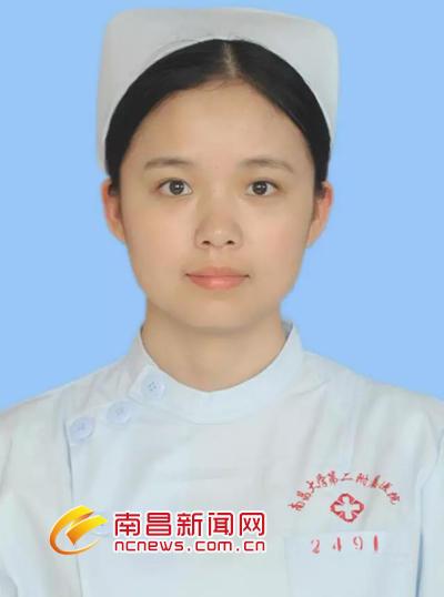 90后美女护士