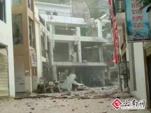 云南元阳发生一起不明原因爆炸致2人死亡15人伤