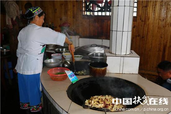 湖南省花垣县十八洞村农家乐。王振红摄