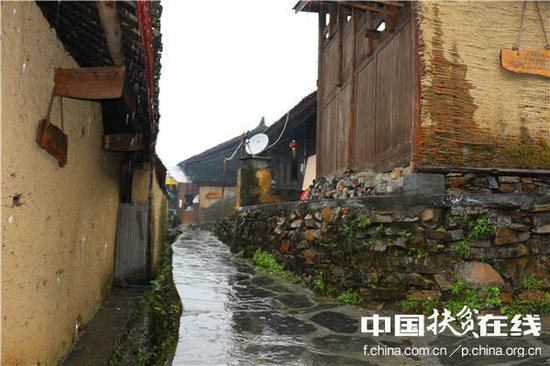 湖南省花垣县十八洞村。王振红摄