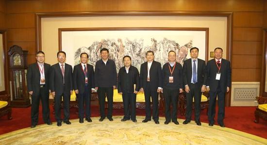 首届中国企业扶贫(西吉)峰会在京举行