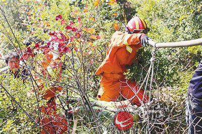 驴友独自徒步巫峡失联 遗体倒在神女峰下