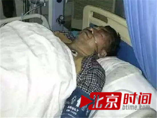 伤者在医院ICU重症监护室 图/北京时间