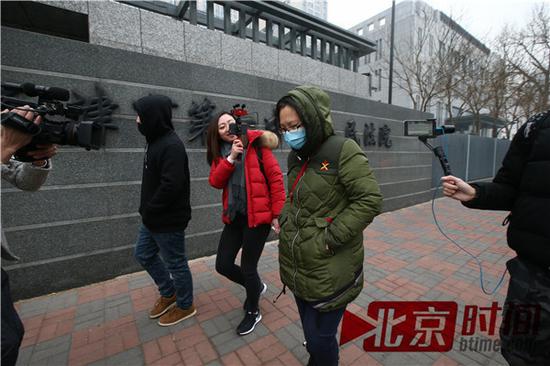 天津涉枪大妈之女:不是每个人都像我妈这么幸运