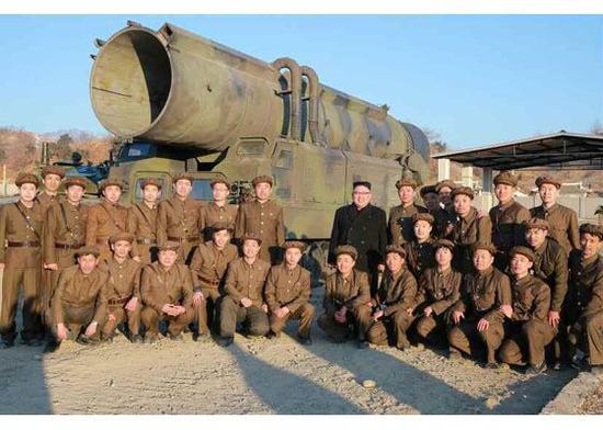 朝鲜公布导弹发射视频:射程2000公里可覆盖日