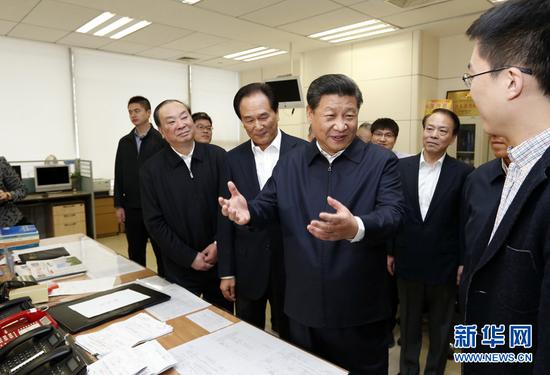 新华社评论员:让党的主张成为时代最强音