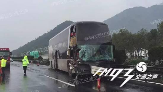 
	目前，大客车驾驶员王某因涉嫌交通肇事罪，被公安部门采取刑事拘留强制措施。
