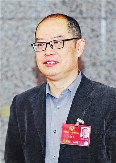 全国政协委员、重庆第二师范学院院长 杜惠平