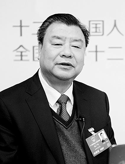 柏广新