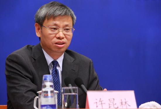 　资料图。时任国家发改委价格监督检查与反垄断局局长许昆林在北京表示，中国反垄断执法不是保护民族企业的工具，外界对中国反垄断“选择性执法”的质疑没有依据。中新社记者 杨可佳 摄