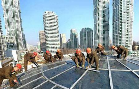 朝中社3月23日报道称，朝鲜首都平壤的关键工程——黎明大街建设进度已经完成93%。