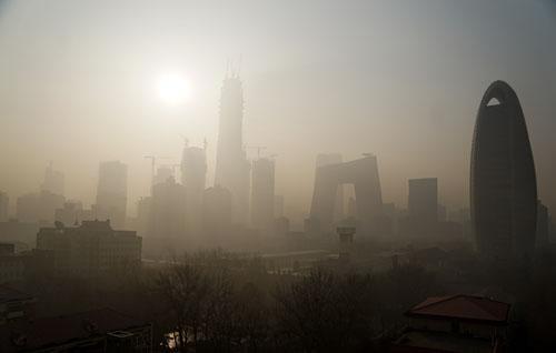 资料图片：北京雾霾天气 新华社记者李欣摄