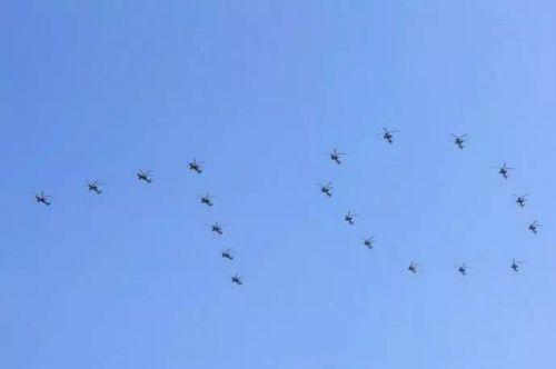 　　2015年9月3日，由歼10、歼15等国产三代机领衔的近200架战机参加了“纪念反法西斯胜利70周年”大阅兵。