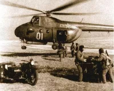 　　1958年12月14日，中国第一架直升机直5首飞成功