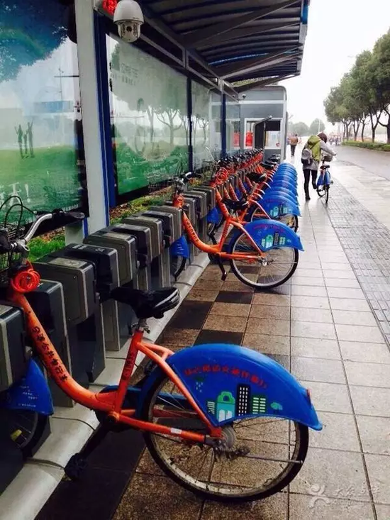 3名小学生破坏公共自行车 家长:要钱没有抓走