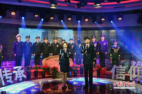 2016“北京榜样 最美警察“当选者合唱原创歌曲《像宝来那样》。