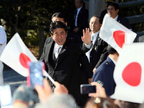 2014年1月,安倍出访非洲,这被视为其“地球仪外交”中的一站。(新华社发)