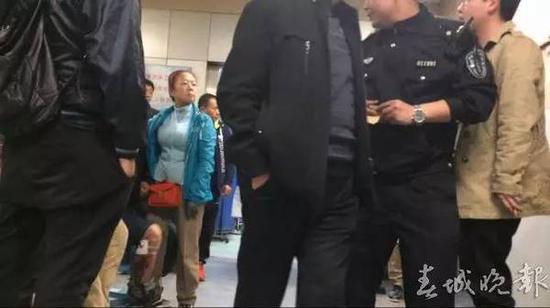 女艺人被醉汉捅死,昆明90后女艺人在医院门口被醉汉捅死 - 全文 热点 热图16