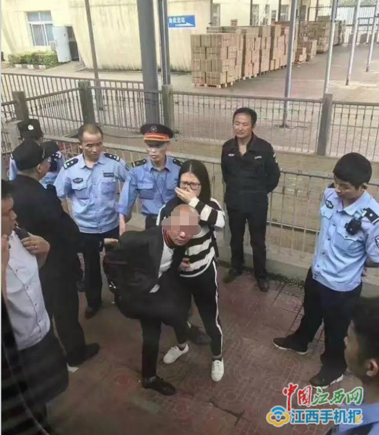 肇事者现场已被警方控制。